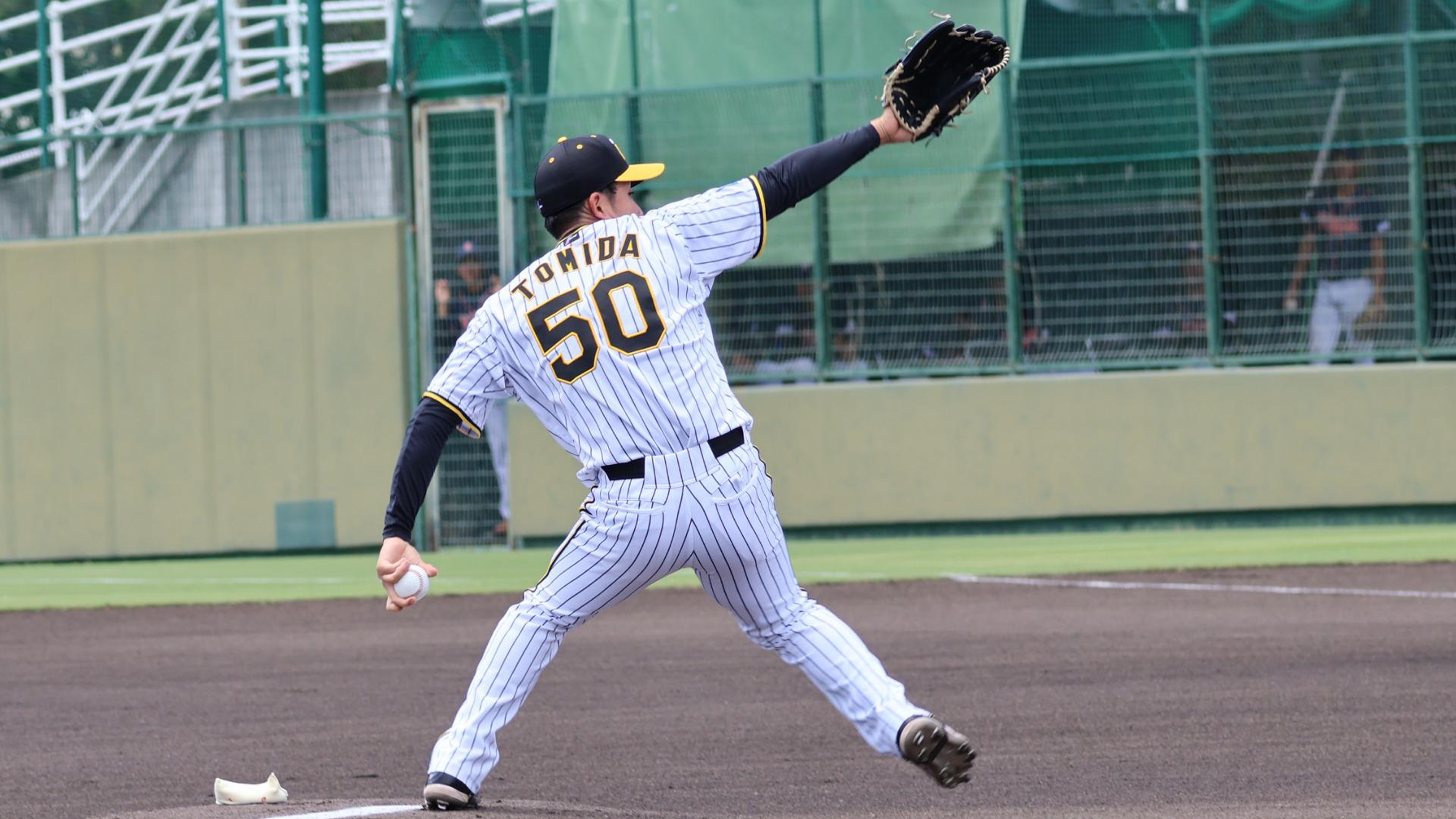 組織の「停滞」を打破する、厳しい評価と新しい風