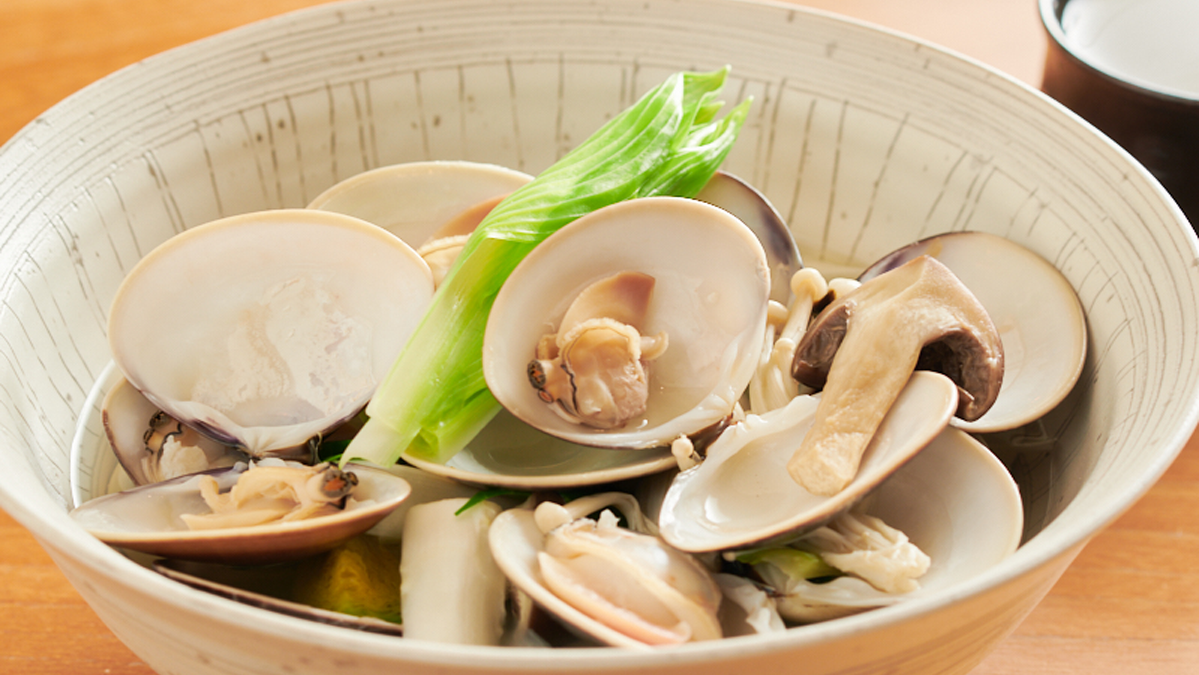 【野球めし】 貝パワーでスタミナ補給！失敗しない「ハマグリの酒蒸し」決定版